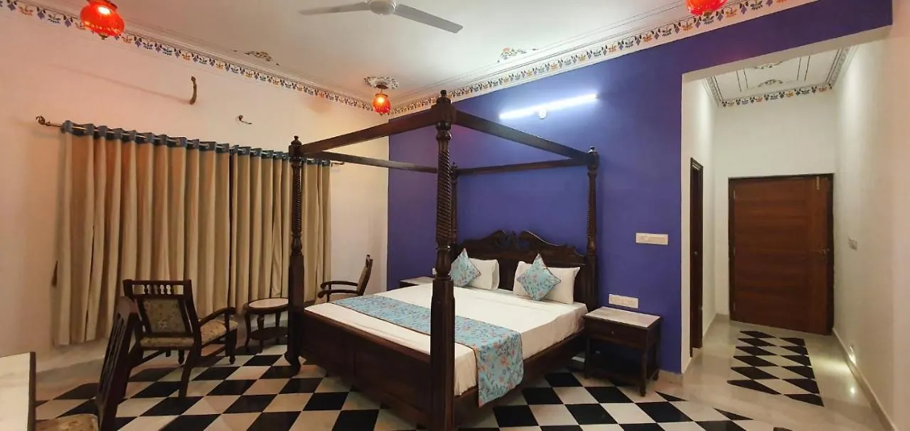 Hotel Paras Mahal Udaipur