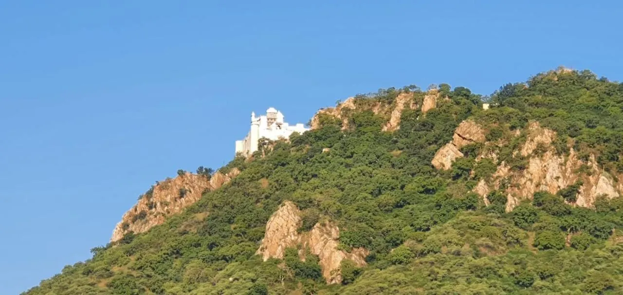 Hotel Paras Mahal Udaipur