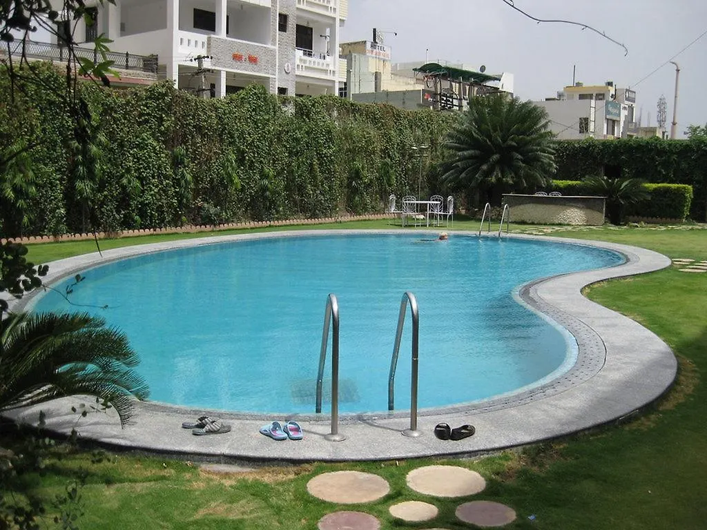 Hotel Paras Mahal Udaipur