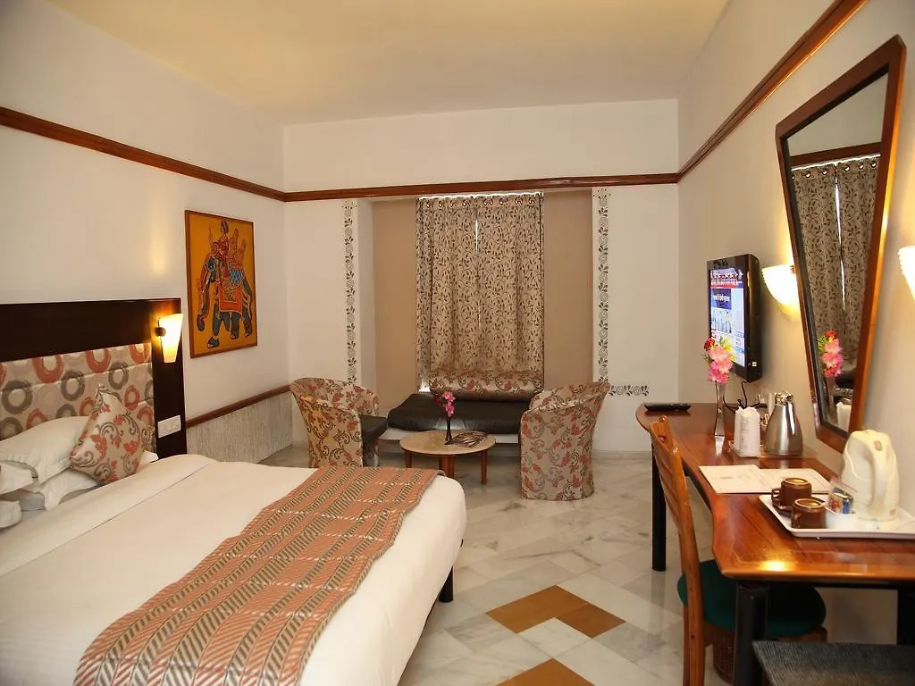 Hotel Paras Mahal Udaipur
