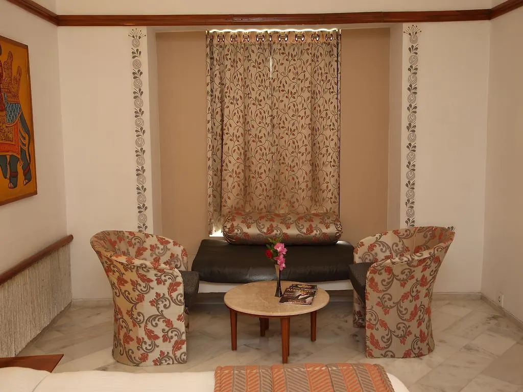 Hotel Paras Mahal Udaipur