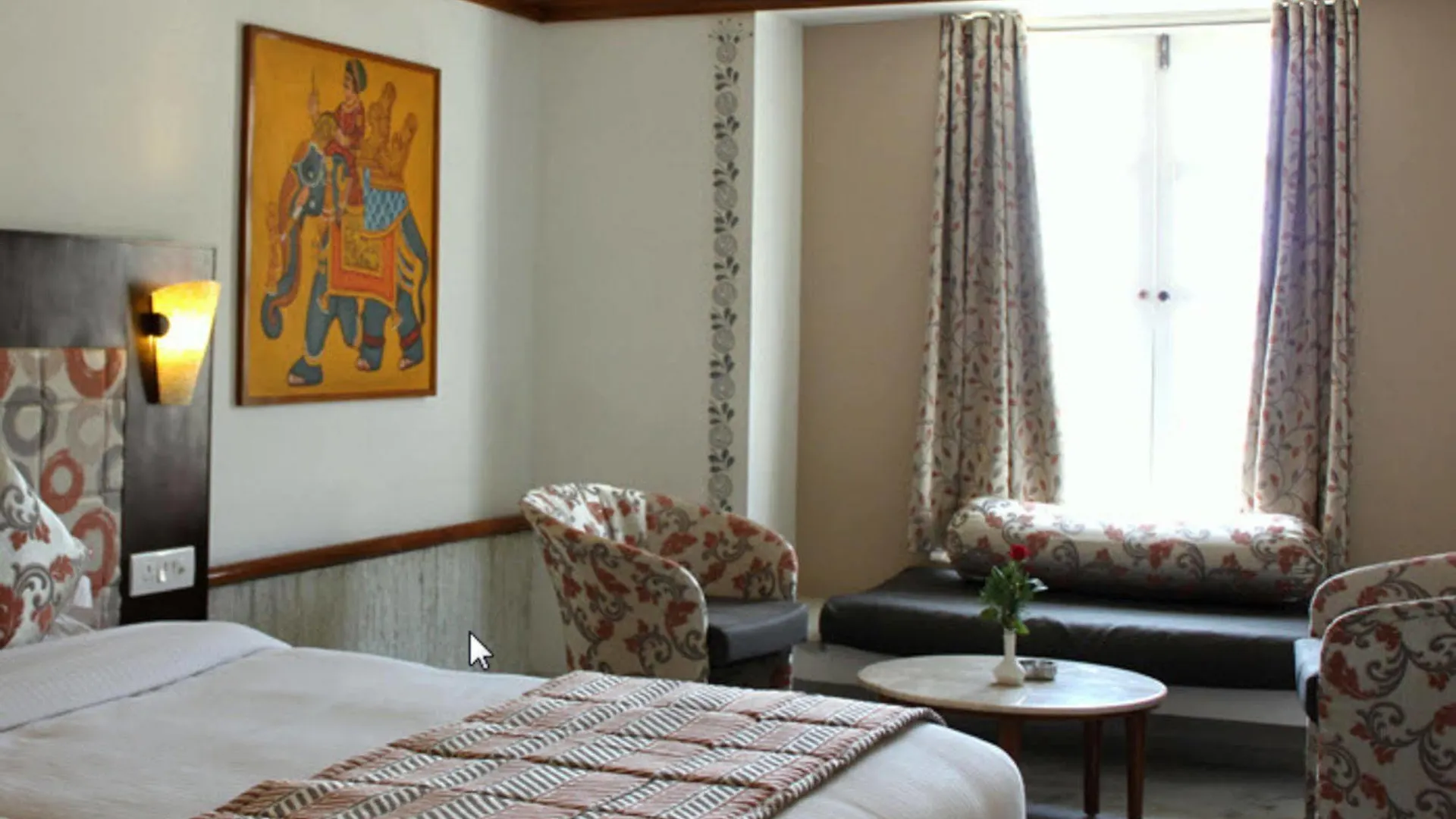 Hotel Paras Mahal Udaipur